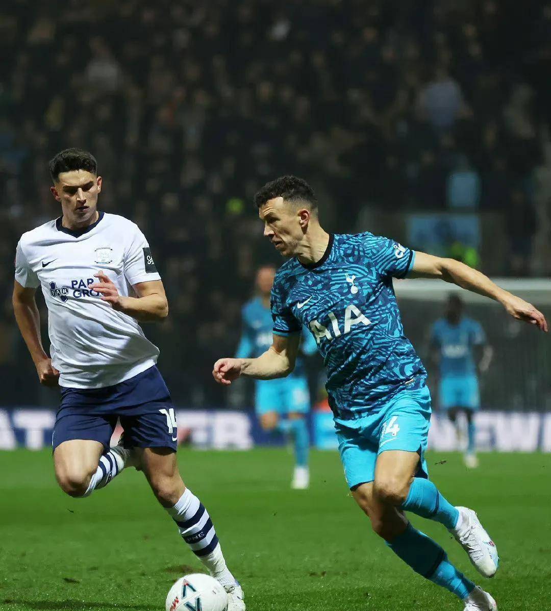 kaiyun官网-犹他爵士冲刺阶段复出首秀，志在足总杯名次提升，目标明确，年轻球员获得机会的简单介绍